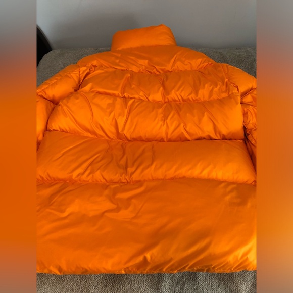 Womens aritzia mega puff jacket - Picture 4 of 14